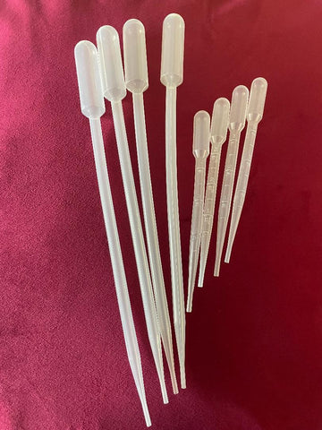 Plastic Pipettes - small and large sizes